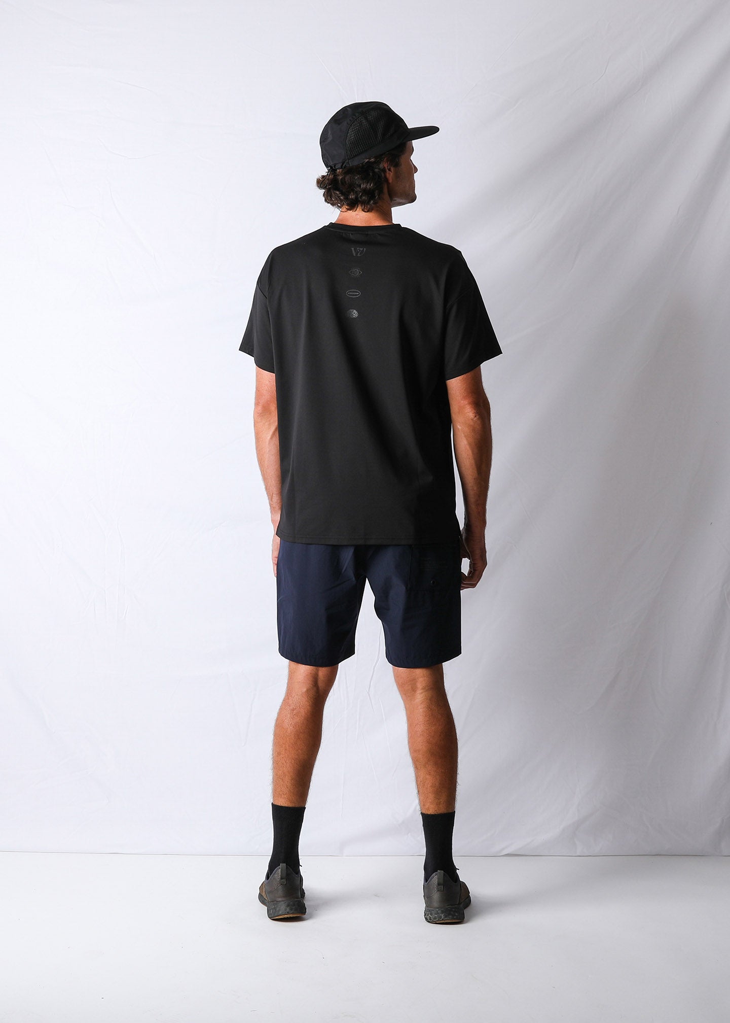 DISCOVERY SPORTS T-SHIRT : BLACK